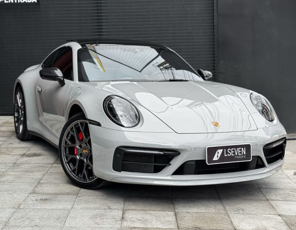 PORSCHE 911 CARRERA 4S COUPÉ
