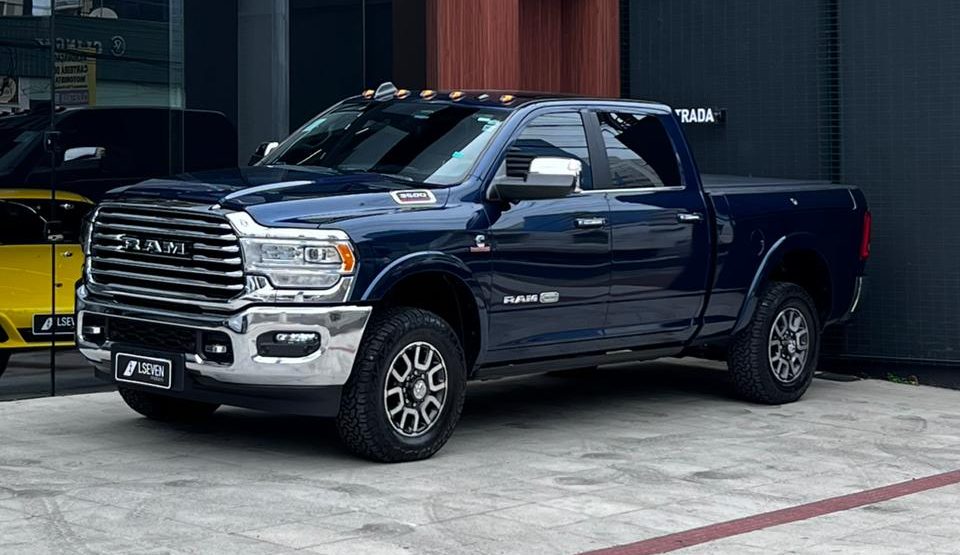 RAM 3500 LIMITED LONGHORN