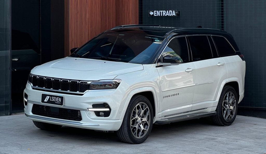 JEEP COMMANDER OVERLAND