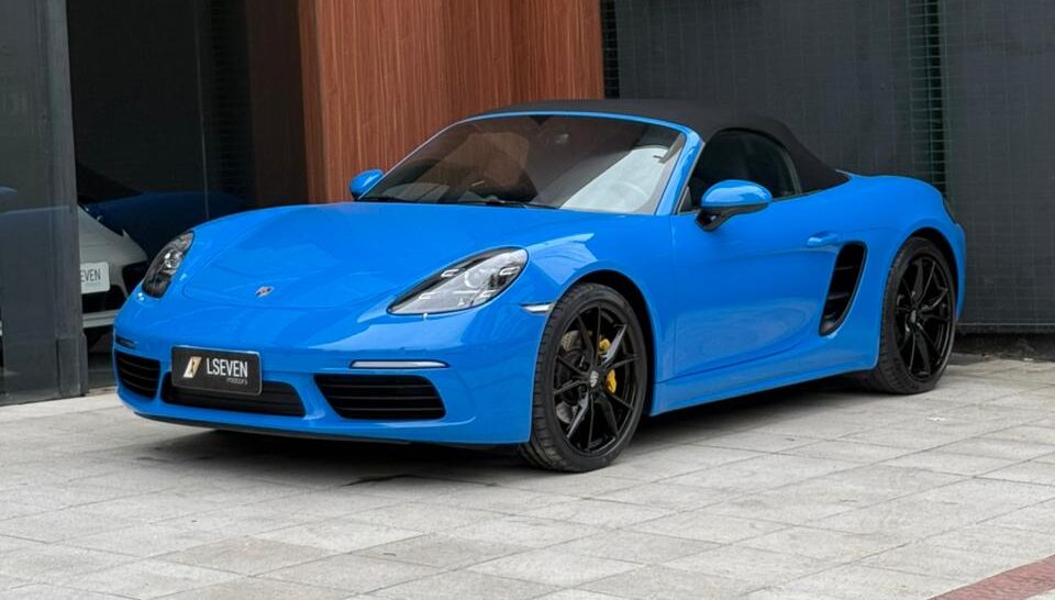 PORSCHE 718 BOXSTER